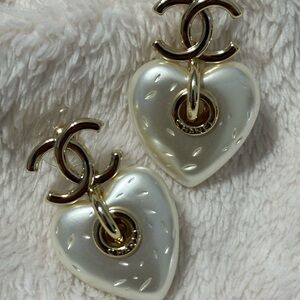 Chanel Strawberry Heart CC Drop Earrings 23C Pearlescent Gold